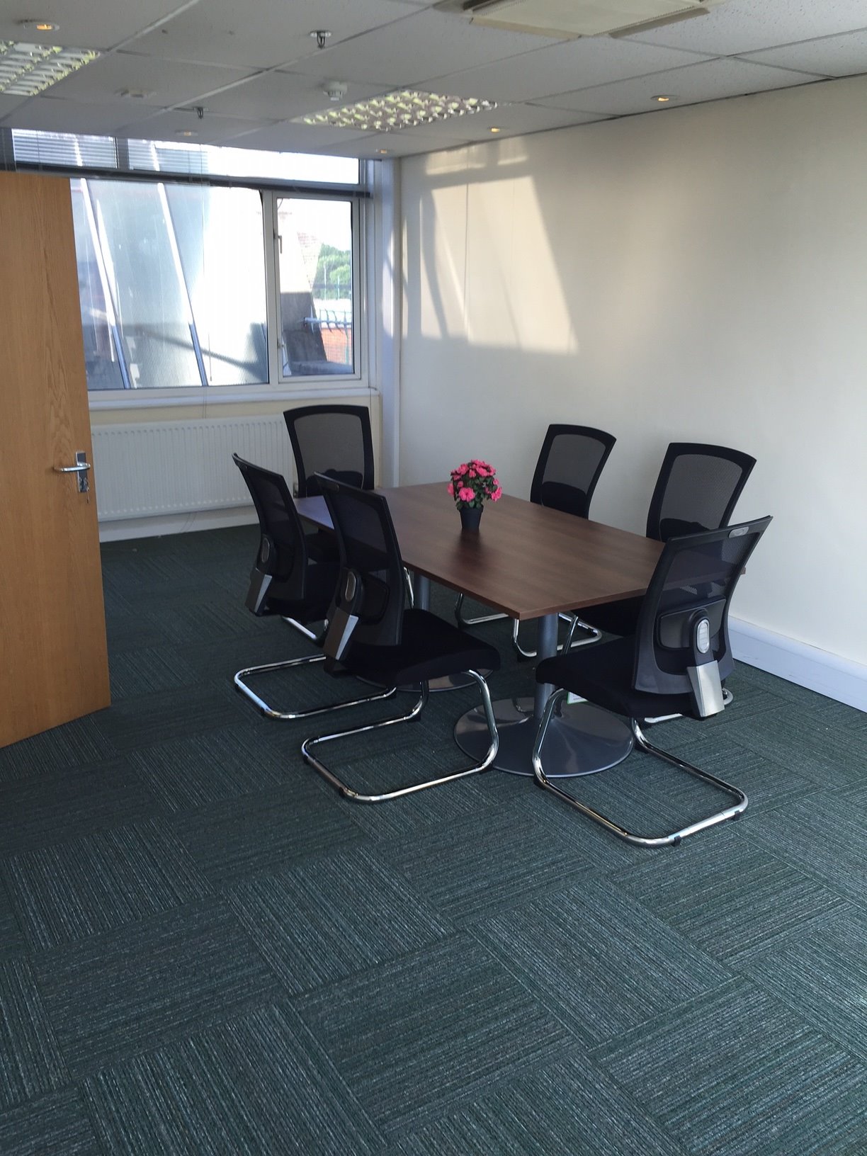 Office Space in North Limewood Approach, Leeds, LS14 Serviced