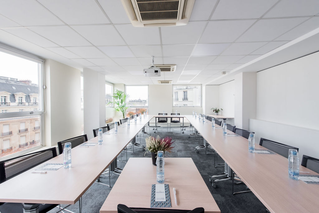 Serviced offices to rent in Paris Avenue Montaigne