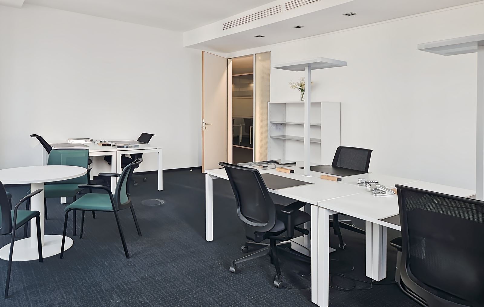 Coworking-Bereich in Regus sold Neuer Wall 50