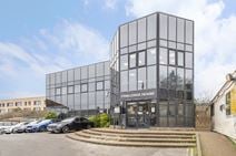 Office Space: Sutton Court Road, Sutton (London), SM14FS - 