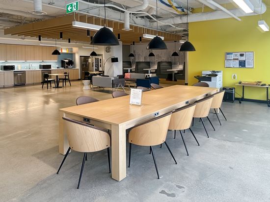 その他 SOBOLEV SPACES Office Space in: 2425 Matheson Boulevard East, Toronto, L4W